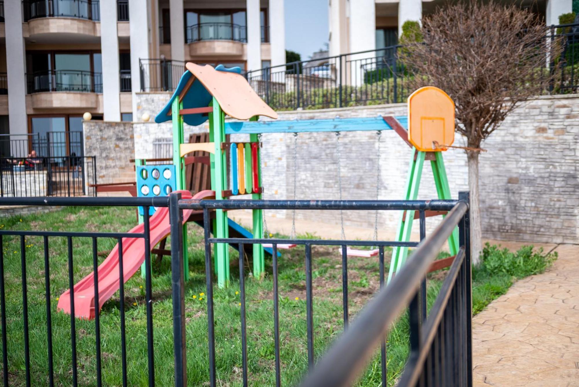 Queen'S Palace Balchik Apartment ภายนอก รูปภาพ