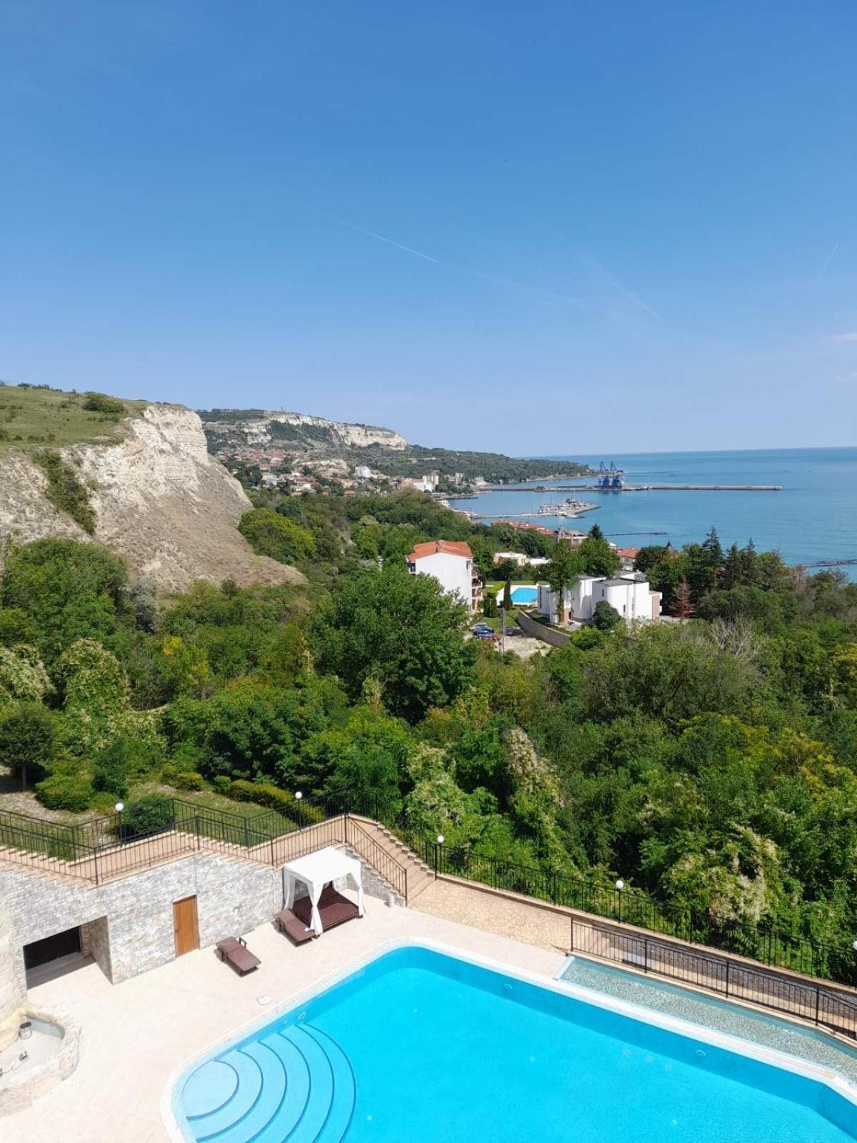 Queen'S Palace Balchik Apartment ภายนอก รูปภาพ